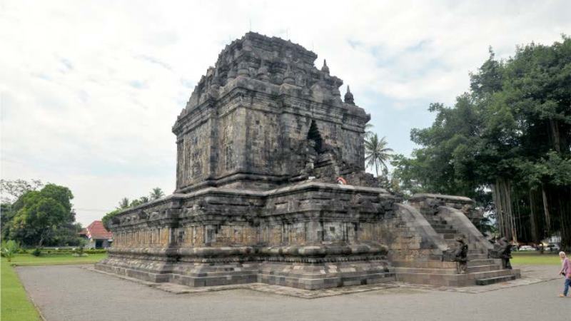 Mendut Temple, A Glimpse into Indonesia's Ancient Spiritual Legacy